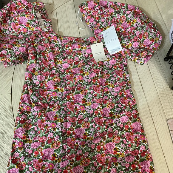 Mango Women dress size 4 “ New” - Picture 2 of 2